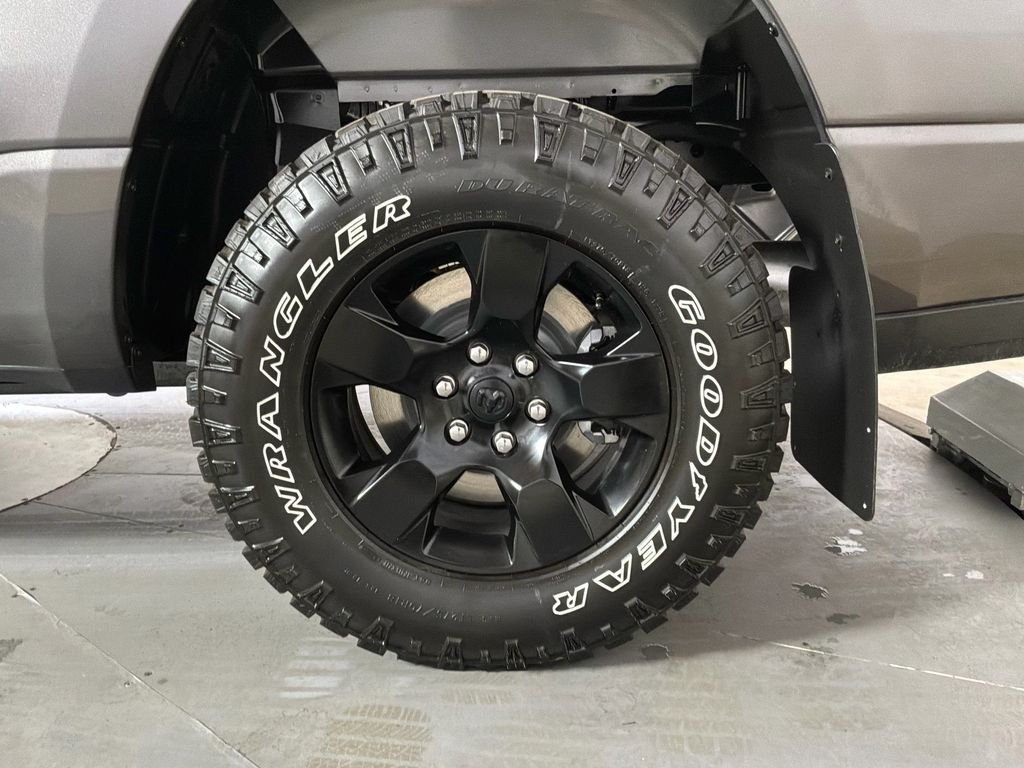 New 2026 Granite Crystal Metallic Clearcoat RAM Warlock image 10