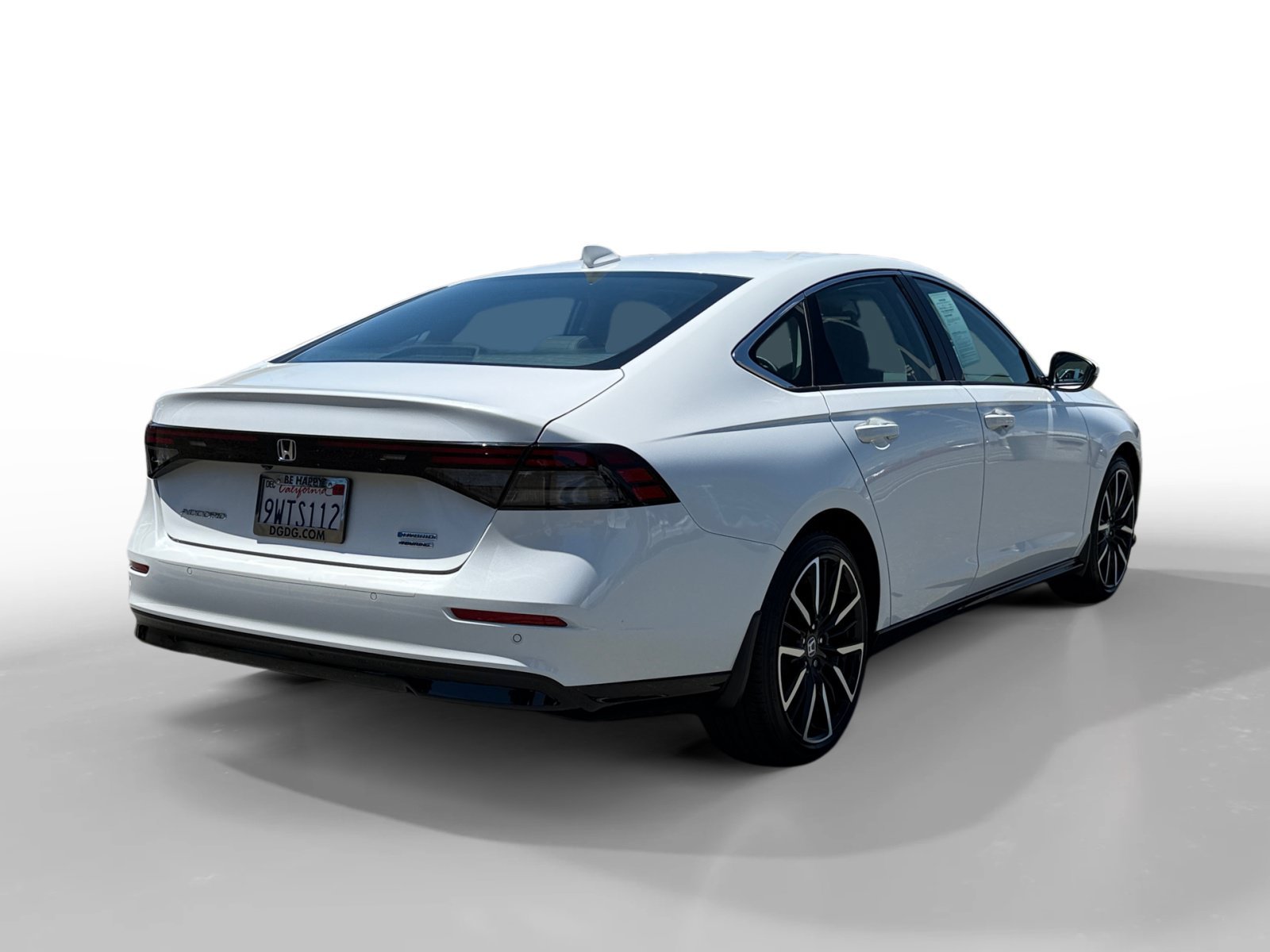 Used 2025 Platinum White Pearl Honda Touring image 5