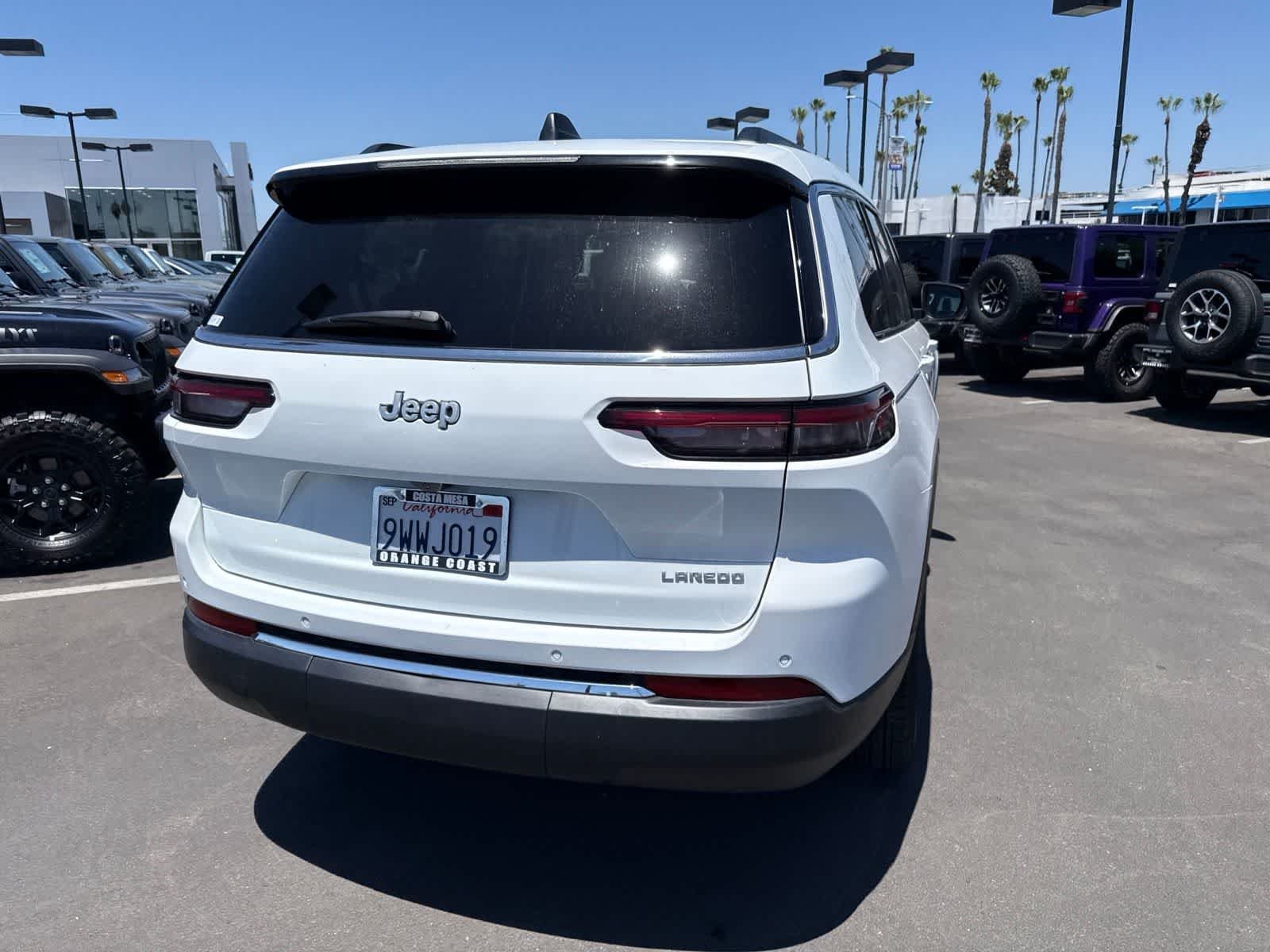 Used 2025 Bright White Clearcoat Jeep Laredo X image 14