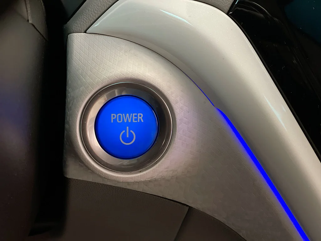 Used 2020 Kinetic Blue Metallic Chevrolet Premier image 16