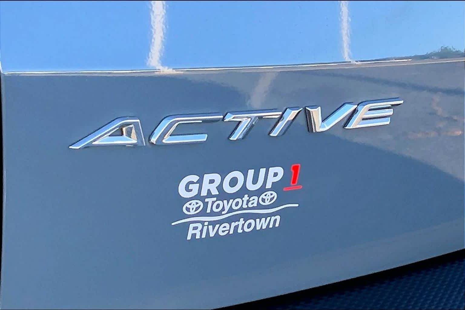 Used 2023 Vapor Blue Metallic Ford Active image 28