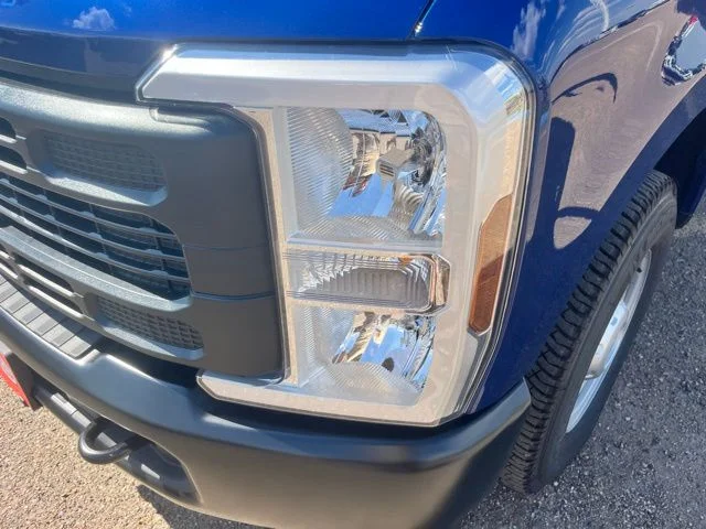 2026 Ford F-350 Super Duty XL - Photo 7