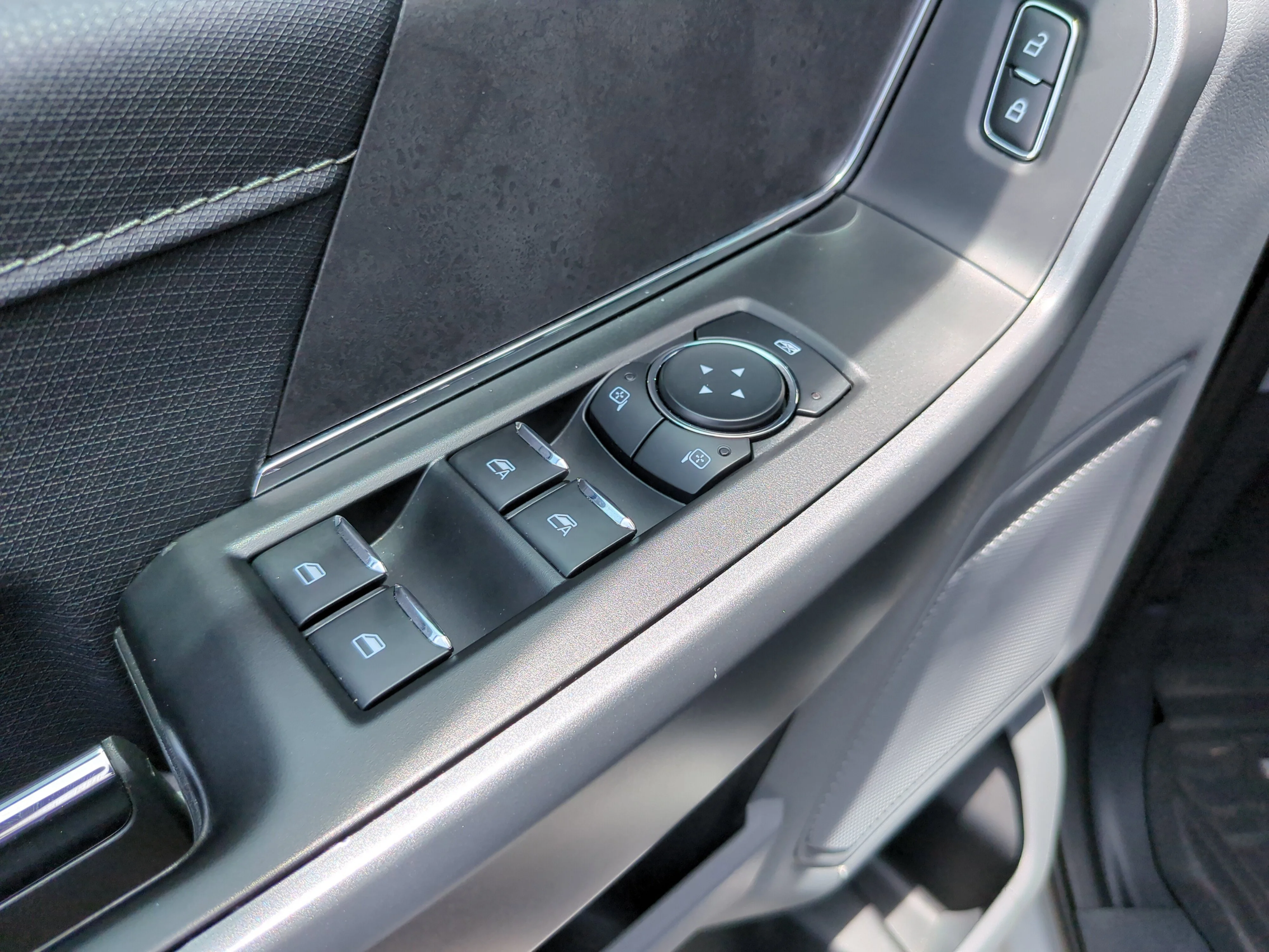 Used 2024 Avalanche Ford XLT image 22
