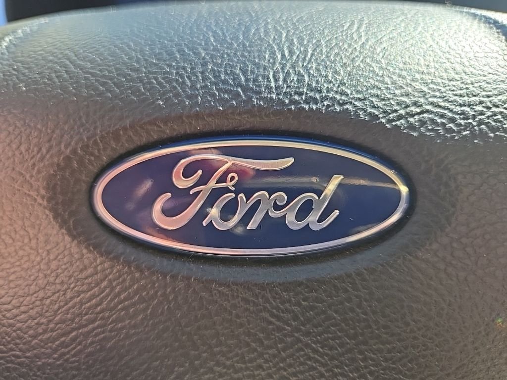 Used 2019 Blue Ford SEL image 102