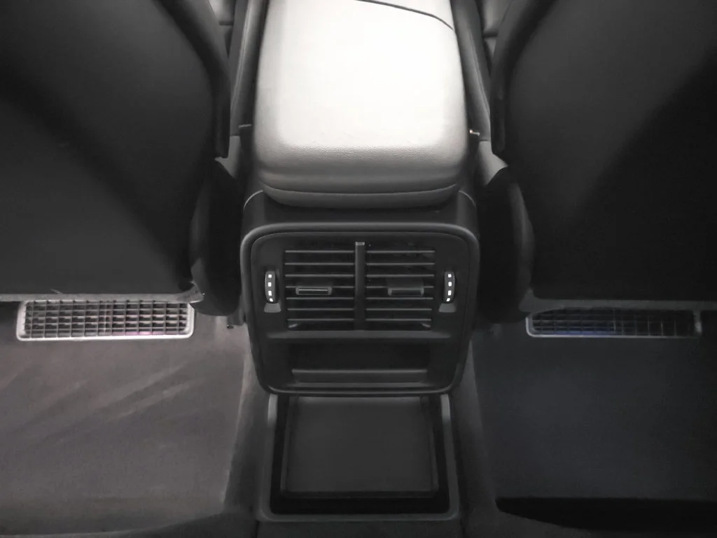 Used 2022 Volcano Grey Metallic Porsche Base image 28