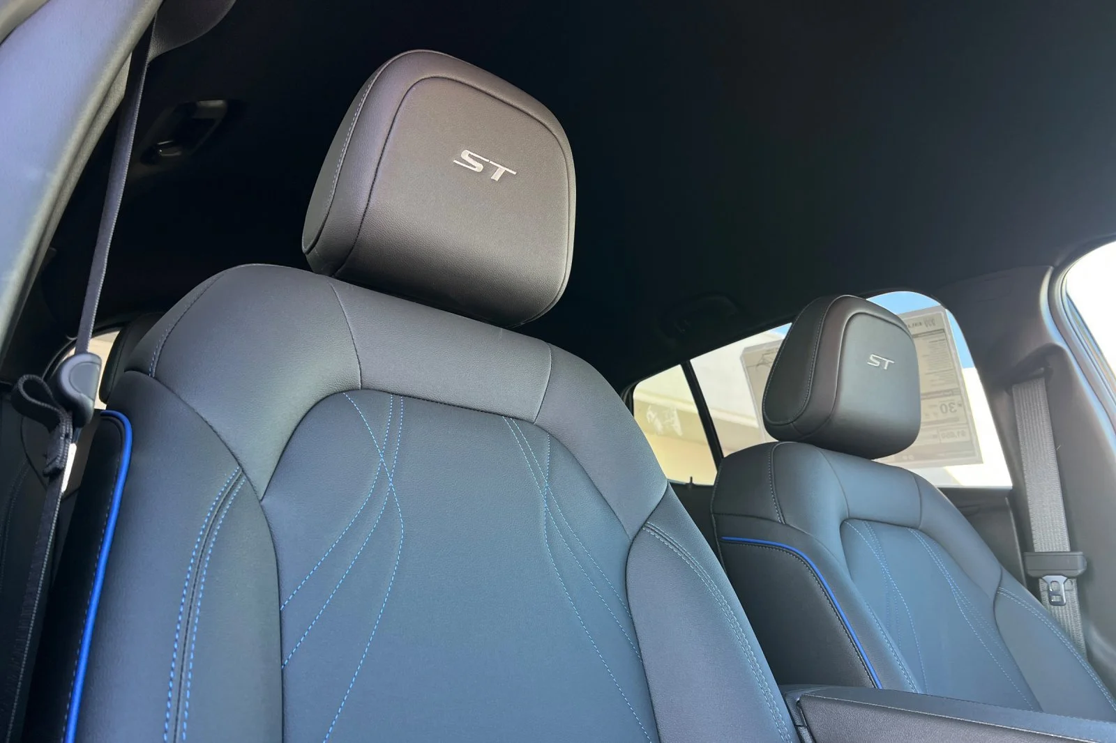 2026 Buick Envista Sport Touring - Photo 18