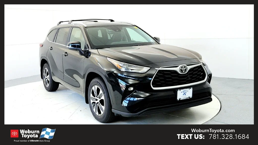 New 2026 Black Toyota XLE image 1