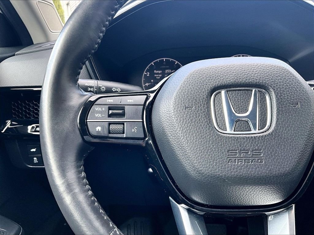 Used 2024 White Honda EX-L image 24
