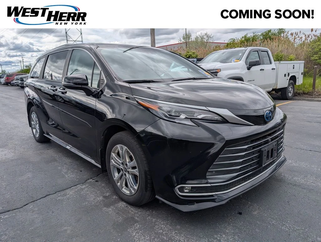 2024 Toyota Sienna Platinum 7-Passenger Hybrid AWD's photo