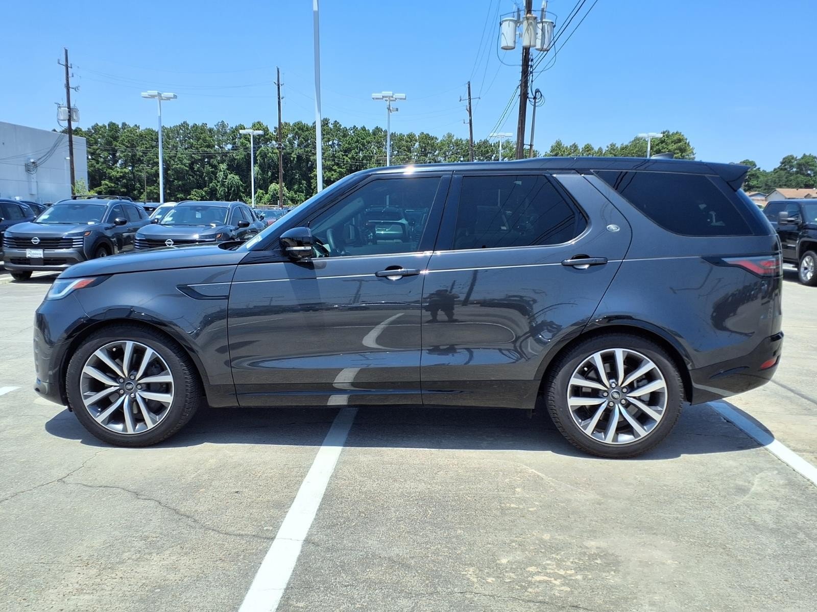 2024 Land Rover Discovery Dynamic SE  at HGreg Houston