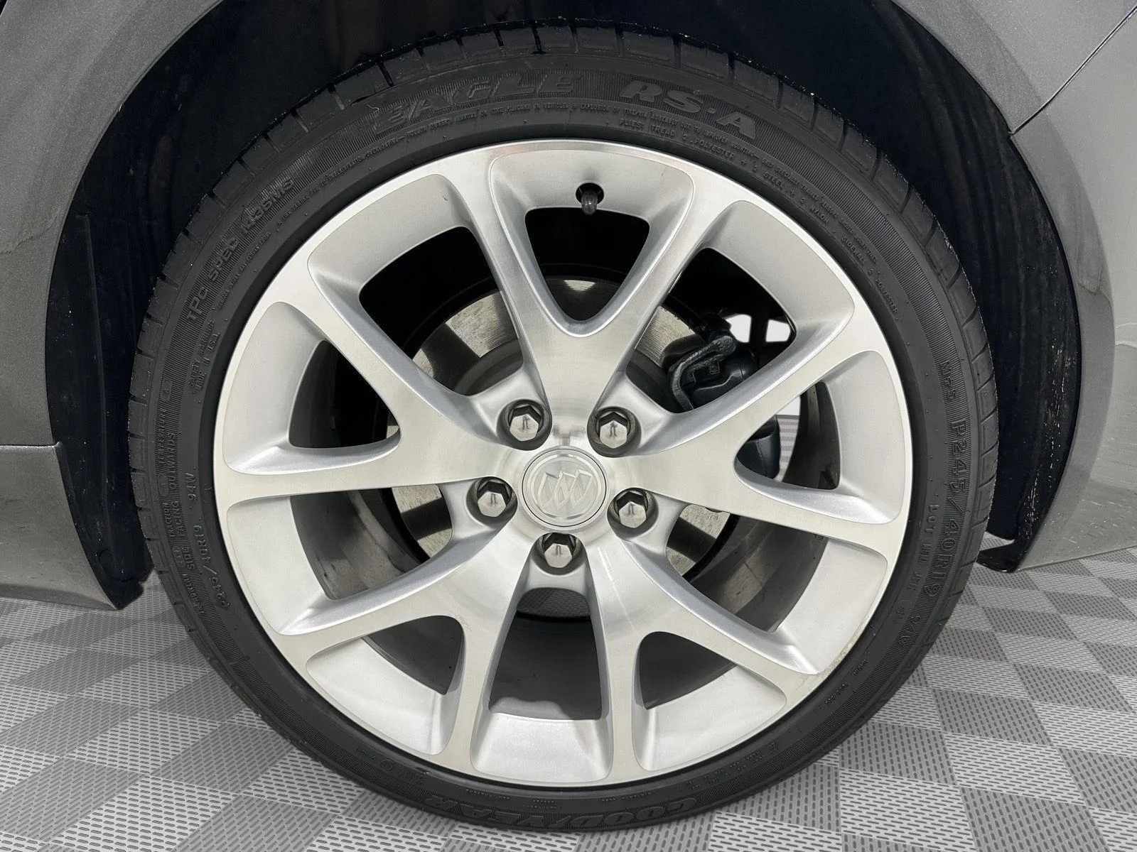 Used 2015 BLACK DIAMOND TRICOAT Buick GS image 31
