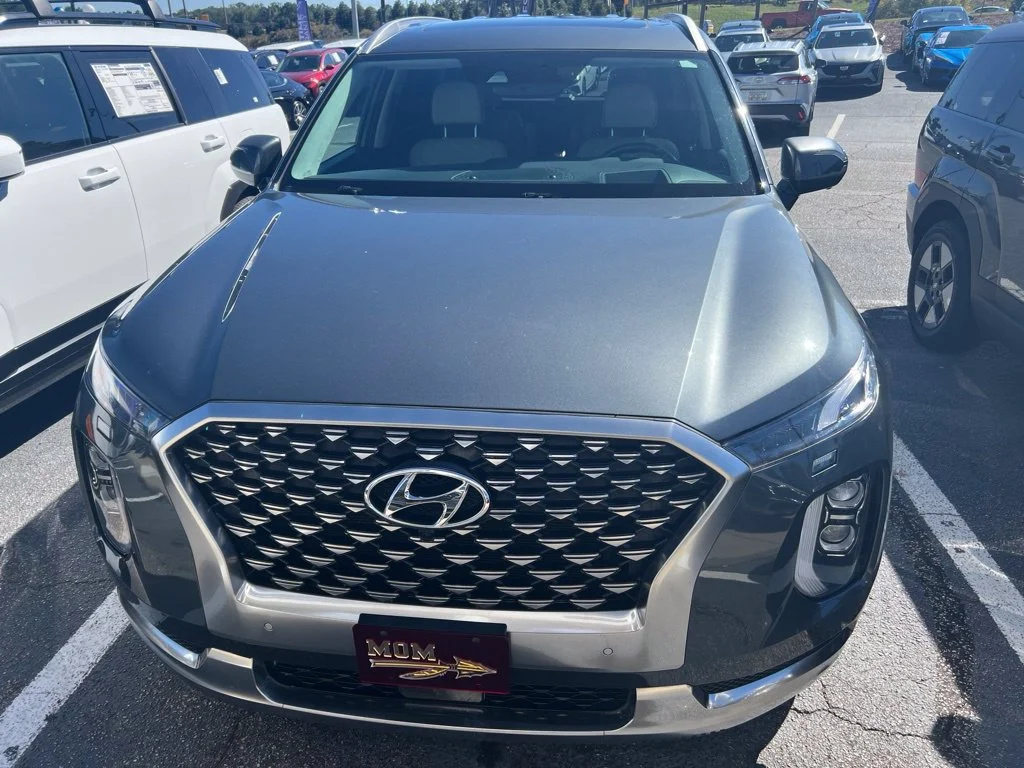 Used 2022 Gray Hyundai Calligraphy image 1