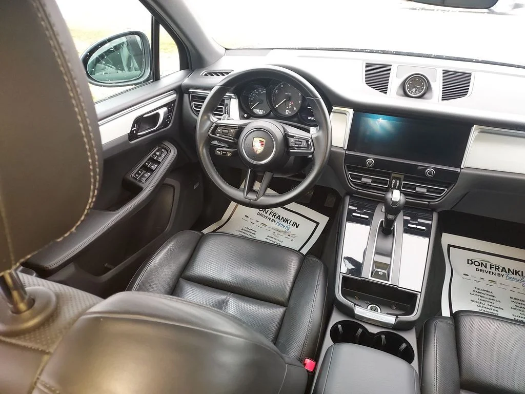 Used 2022 Black Porsche Base image 15