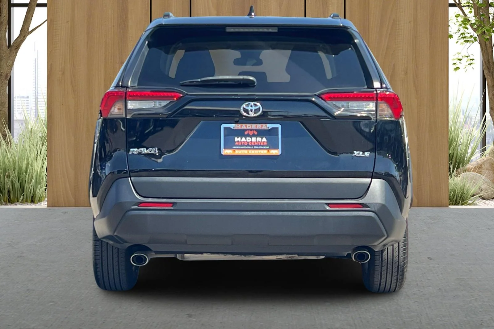 Used 2021 Black Toyota XLE image 5