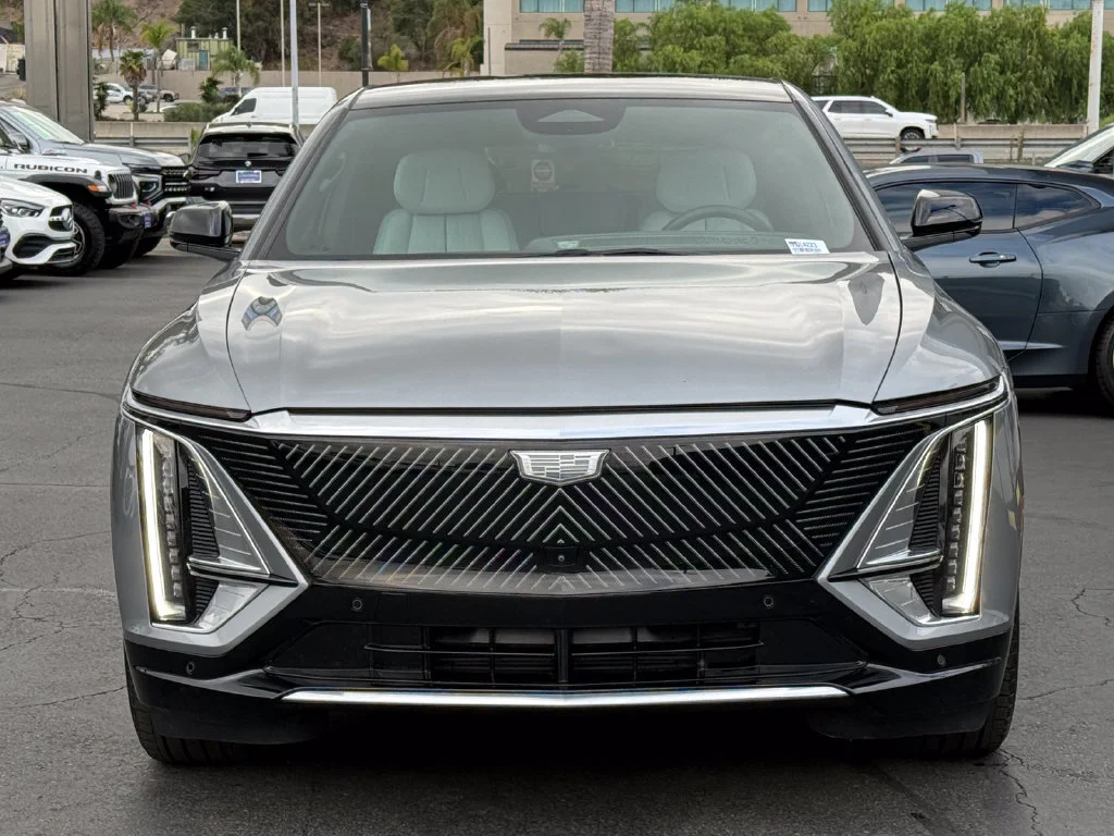 Used 2024 Argent Silver Metallic Cadillac Luxury 1 image 4