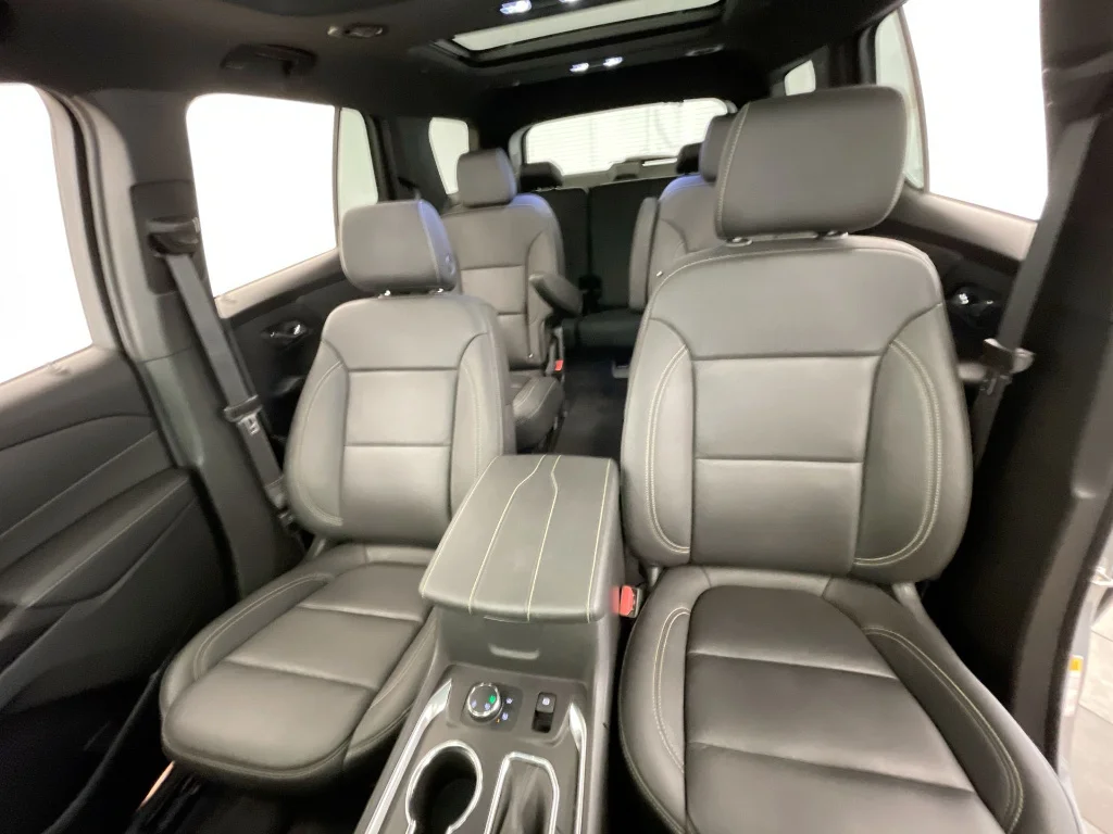 Used 2023 Sterling Gray Metallic Chevrolet LT Leather image 21