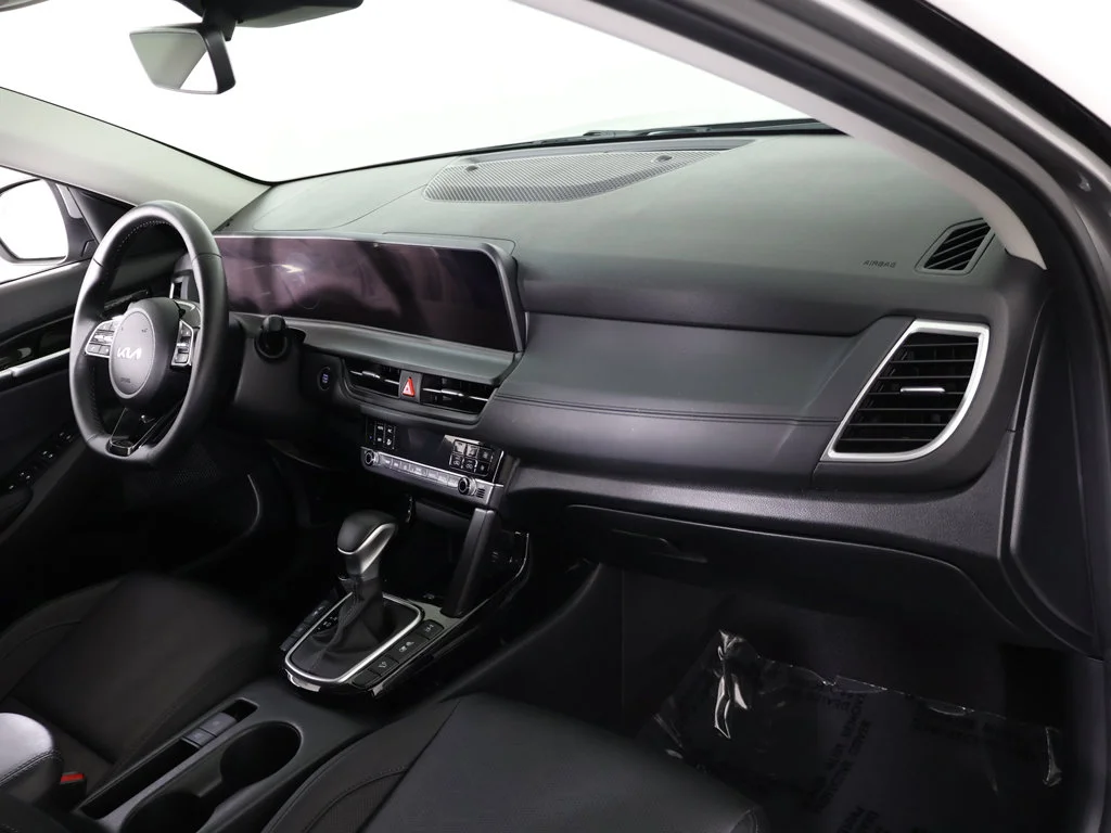 Certified Used 2024 Gray Kia SX image 31
