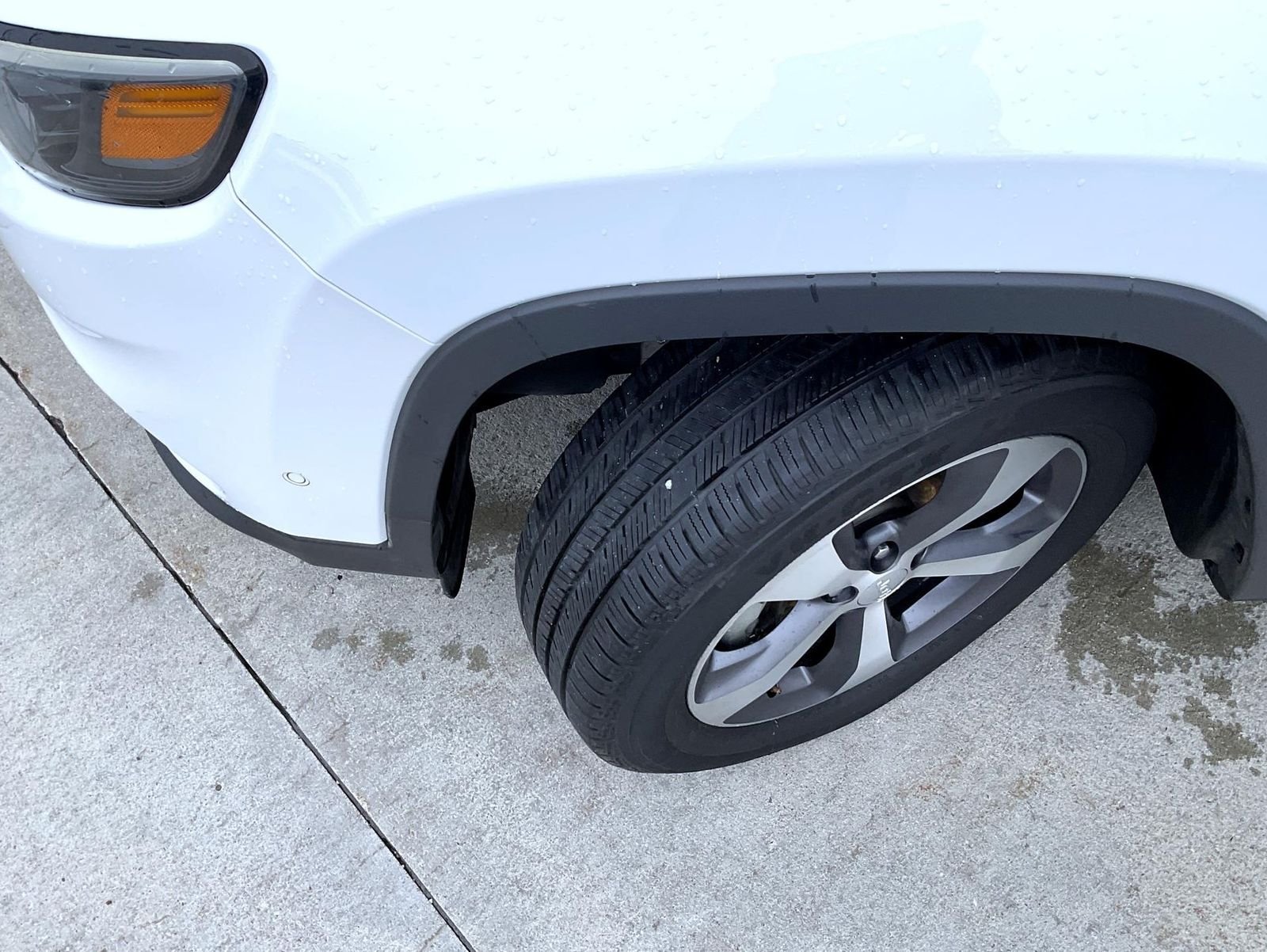 Used 2022 White Jeep Limited image 23