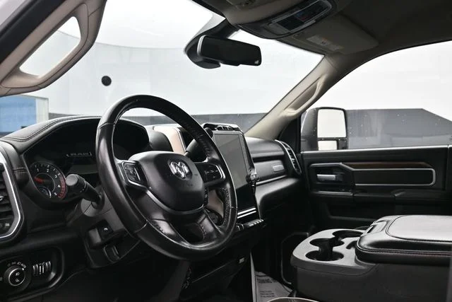 Used 2024 White Ram Laramie image 17