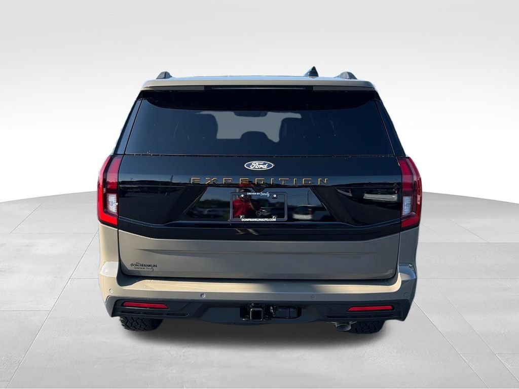 New 2027 Marsh Gray Ford Tremor® image 4