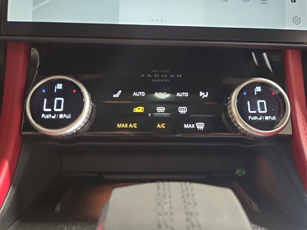 2026 Jaguar F-Pace R-Dynamic S - Photo 16