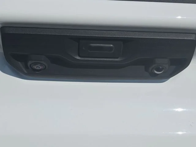Used 2025 White Chevrolet Custom image 14
