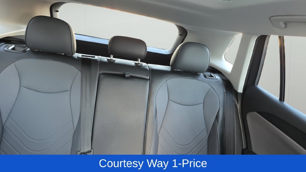 Used 2025 Gray Volkswagen 2.0T SE image 11