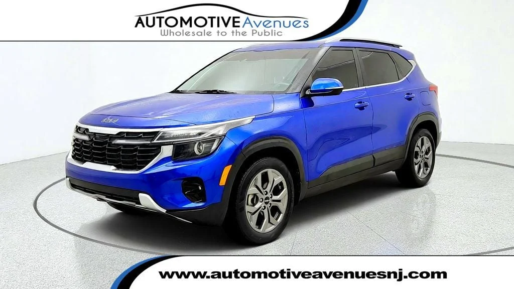 Used 2024 Neptune Blue Kia S IVT FWD image 1