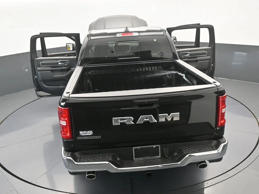 New 2026 Diamond Black Crystal Pearl-Coat Exterior Paint RAM Big Horn/Lone Star image 61