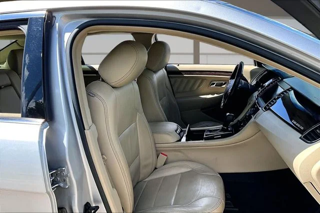 Used 2013 Silver Ford Limited image 7