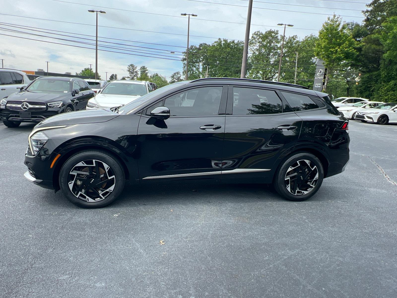 Used 2025 Ebony Black Kia SX-Prestige image 9