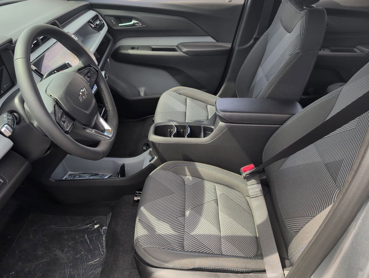 2027 Chevrolet Bolt LT - Photo 18
