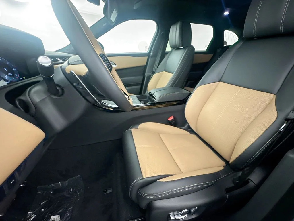New 2026 Charente Grey Land Rover Autobiography image 21