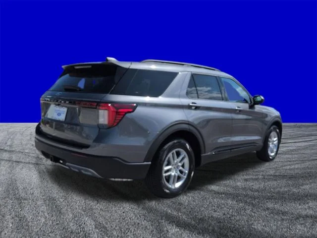 New 2026 Carbonized Gray Metallic Ford Active image 4