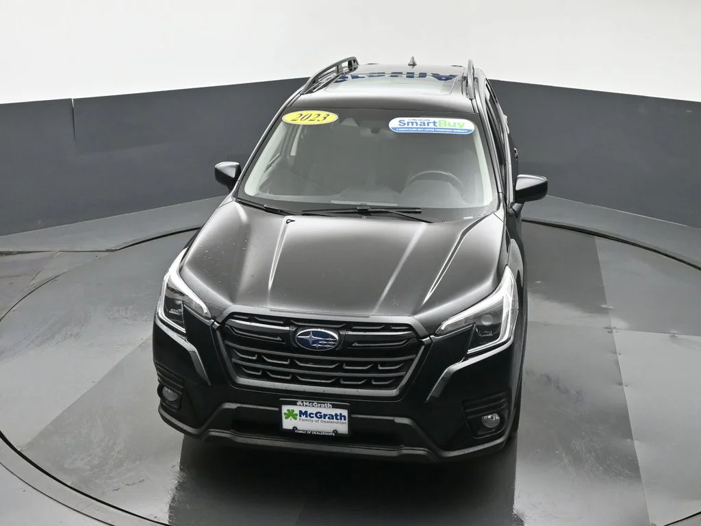 Used 2023 Black Subaru Premium image 28