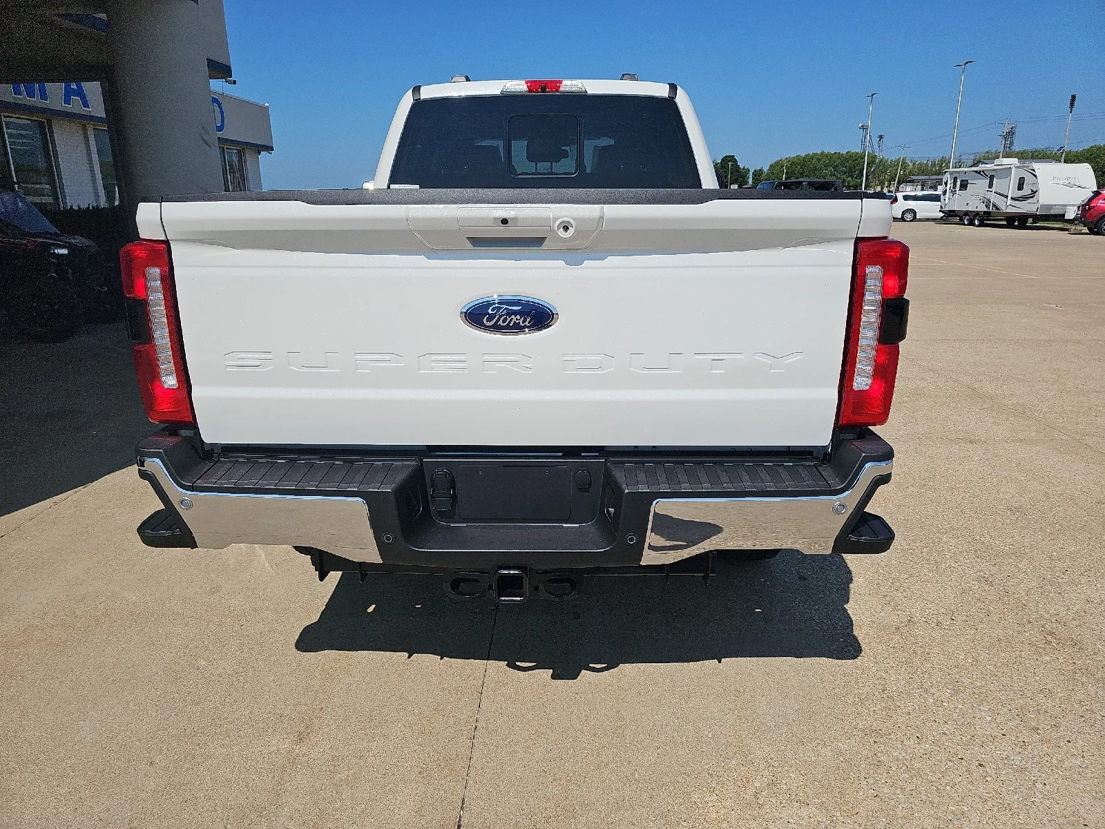 New 2026 Star White Metallic Tri-Coat Ford F-250® Lariat® image 16