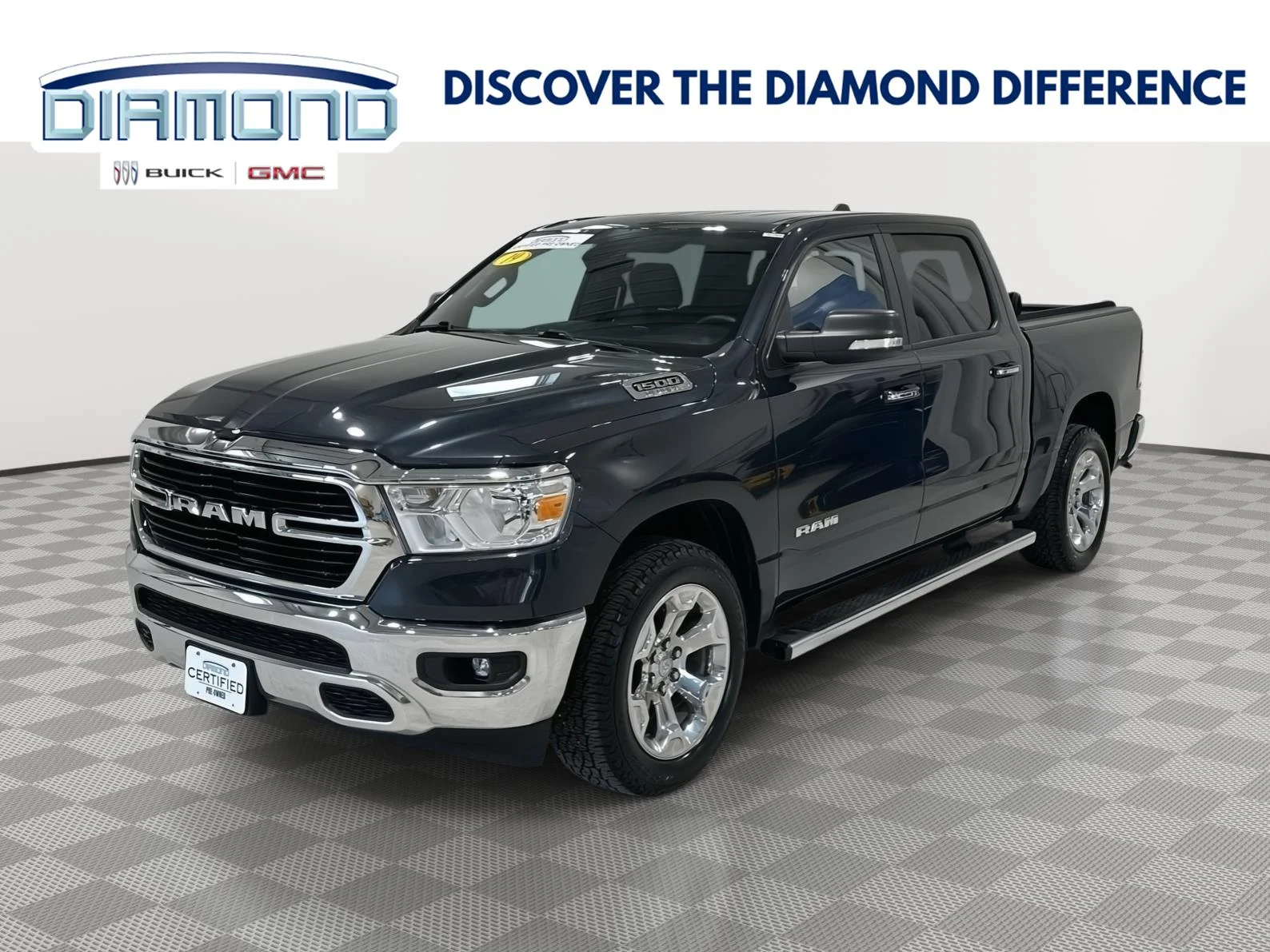 2019 RAM 1500 Big Horn/Lone Star 4x4 Crew Cab 5'7's photo