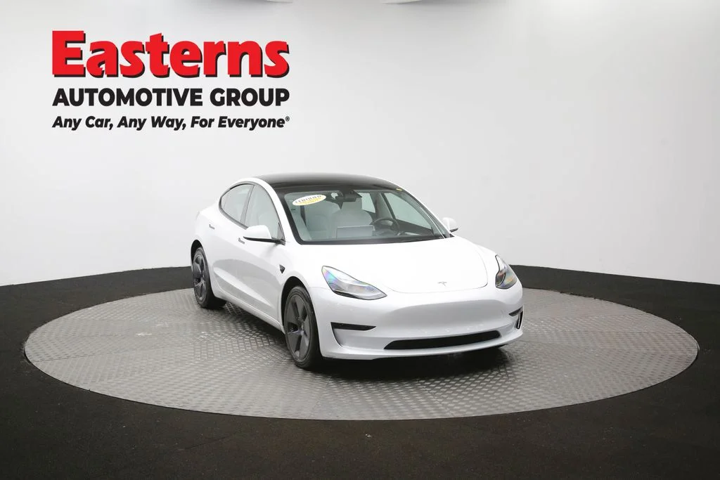 Used 2023 White Tesla Base image 45