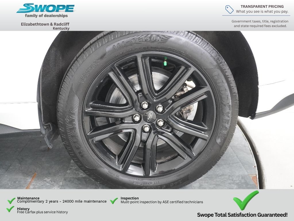 Used 2024 Star White Metallic Tri-Coat Ford ST-Line image 29
