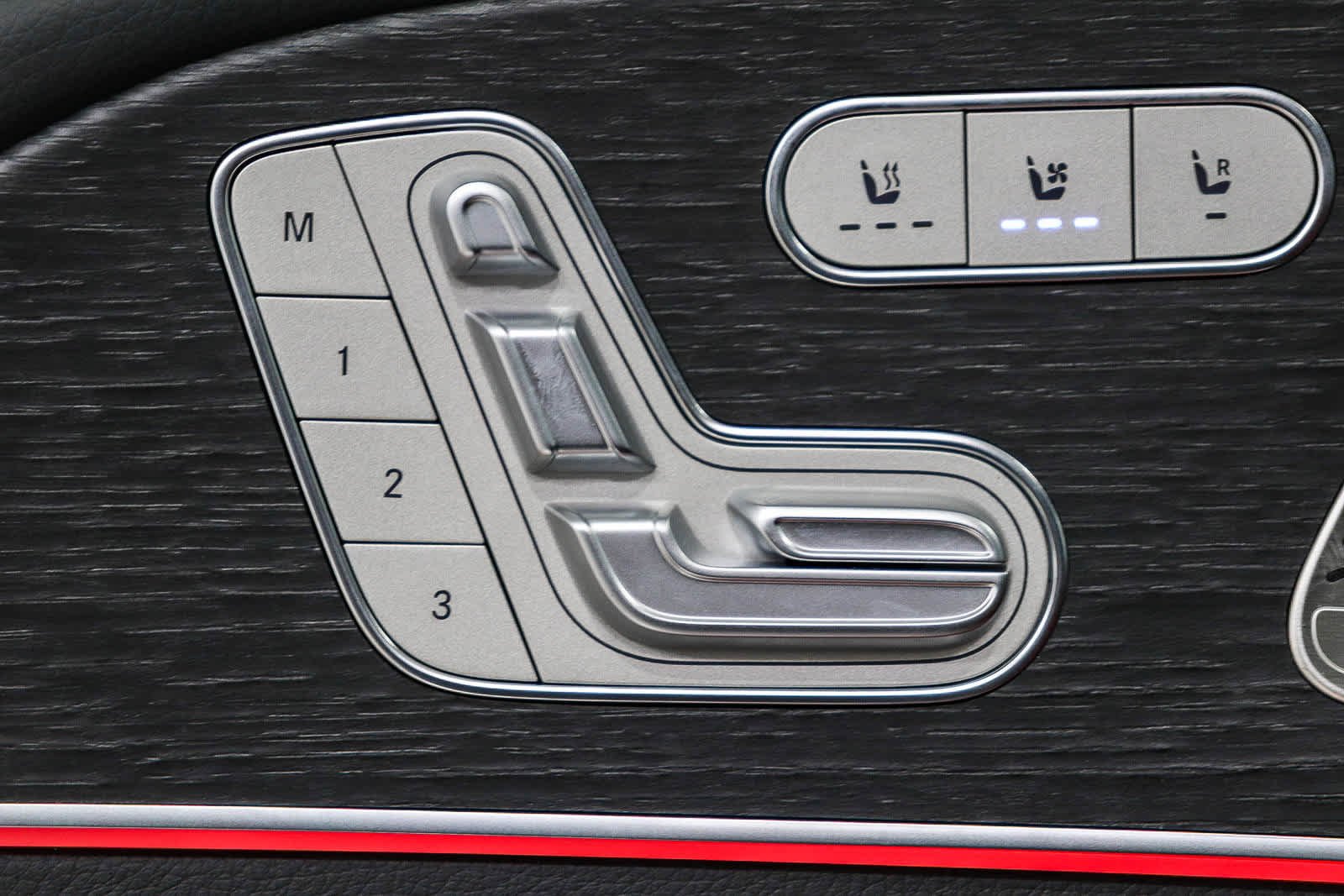 Used 2026 MANUFAKTUR Alpine Grey Mercedes-Benz AMG® GLE 53 image 23