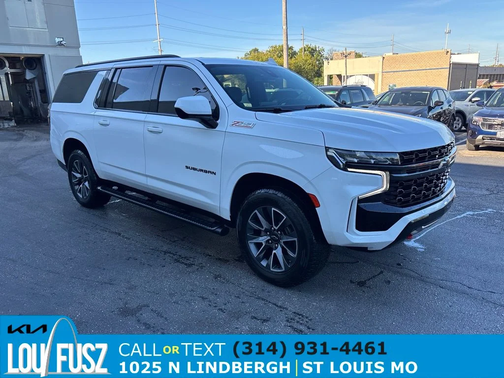 Used 2021 Summit White Chevrolet Z71 image 1