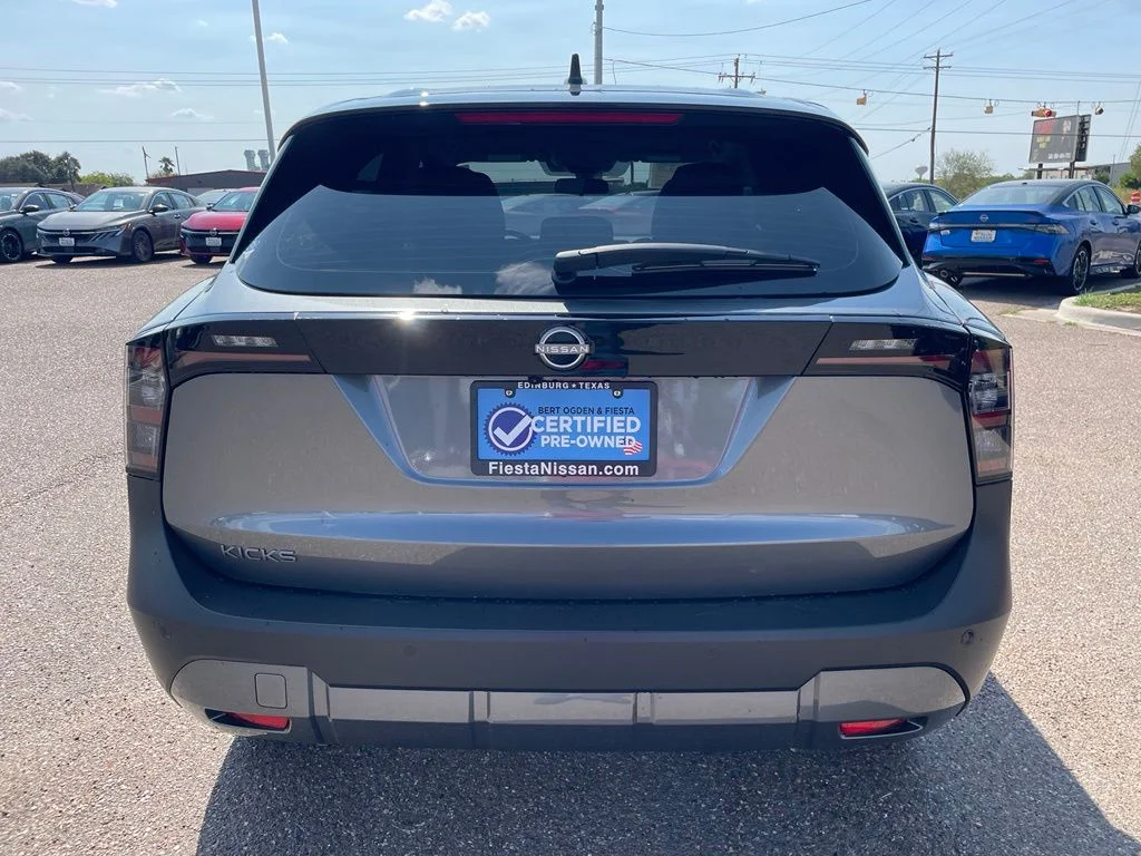 Used 2026 Gray Nissan S image 6
