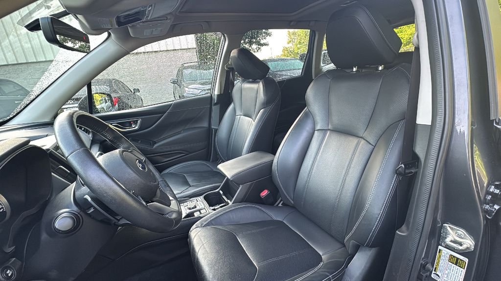 Used 2021 Gray Metallic Subaru Limited image 31