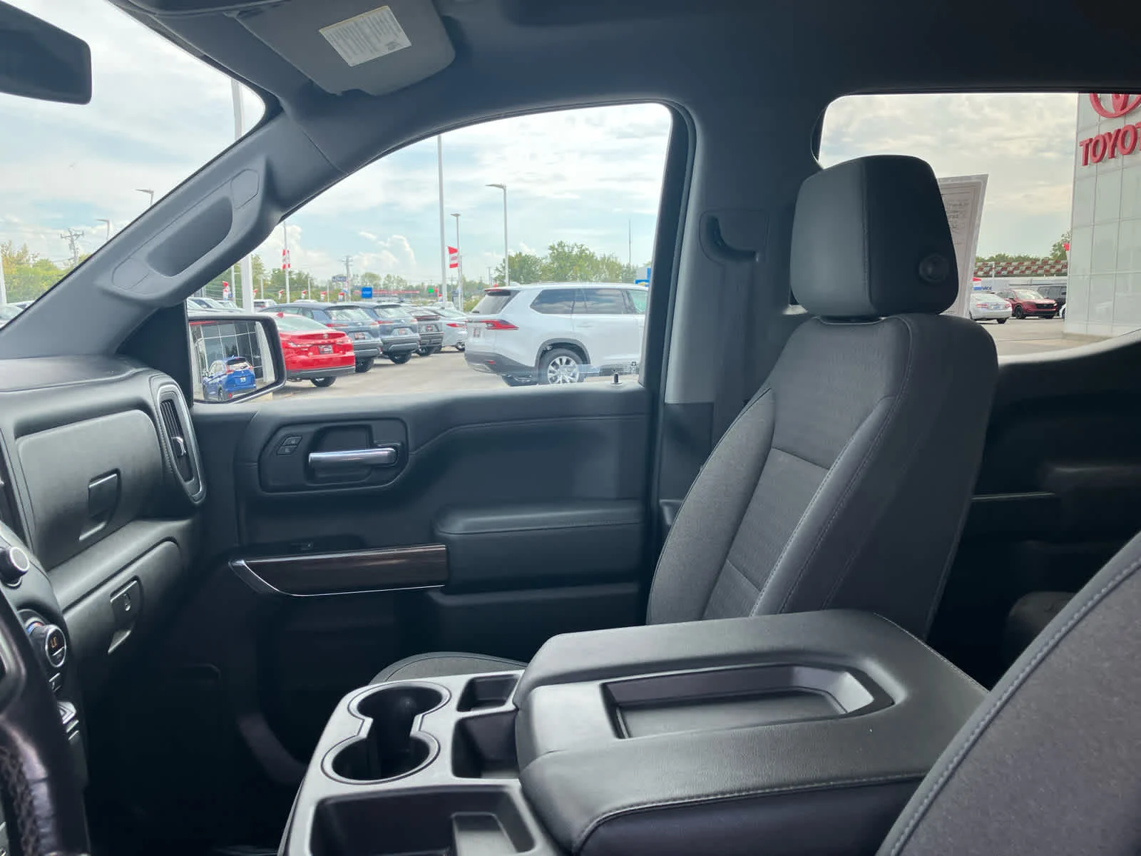 Used 2019 Cajun Red Tintcoat Chevrolet LT image 10
