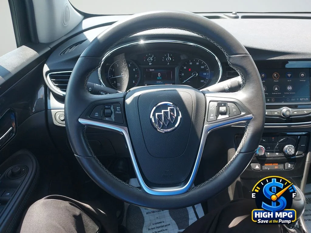 Used 2022 White Buick Preferred image 21