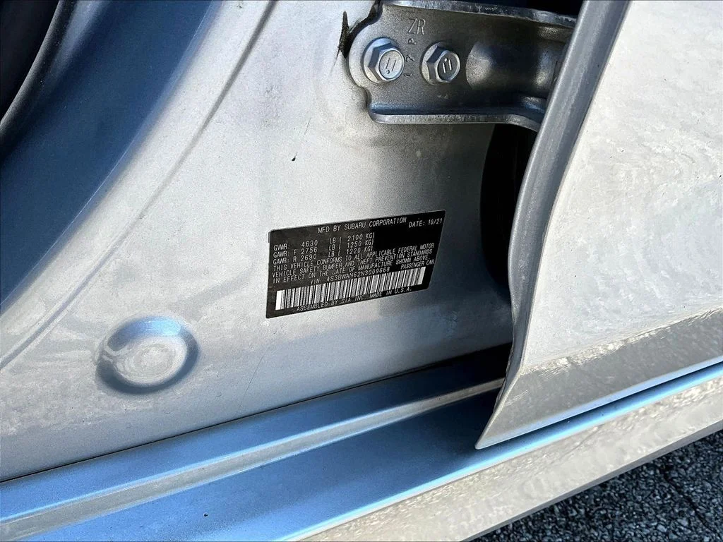 Certified Used 2022 Silver Subaru Limited image 21
