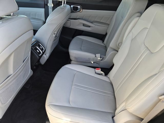 Used 2022 White Kia SX image 12