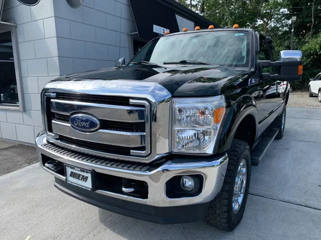 2016 Ford F350 Super Duty Super Cab XLT Pickup 4D 6 3/4 ft