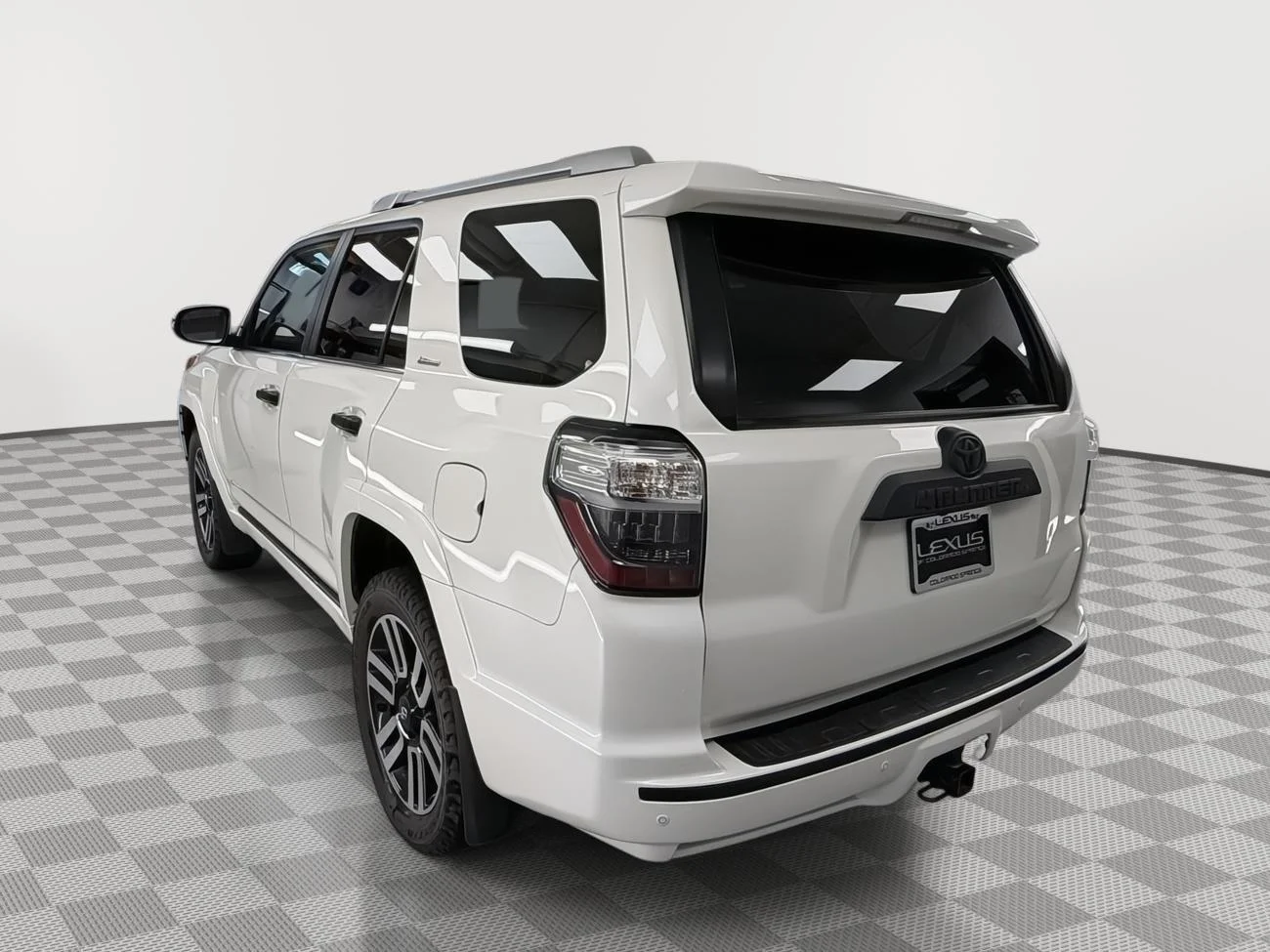 Used 2023 Blizzard Pearl Toyota Limited image 4