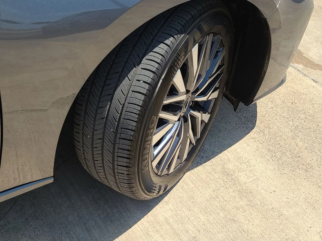 Used 2026 Gray Nissan 2.5 SV image 7